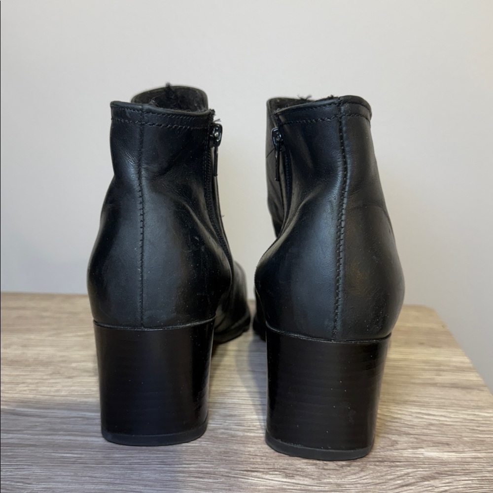 SANTANA CANADA | Women's Leather Heeled Boots size 7 - Picture 5 of 9